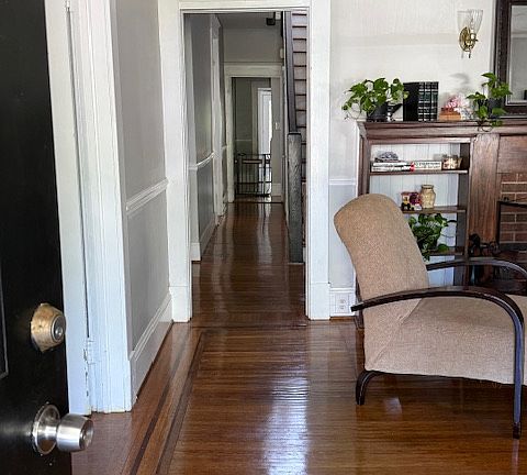 4th image of 118 Park St