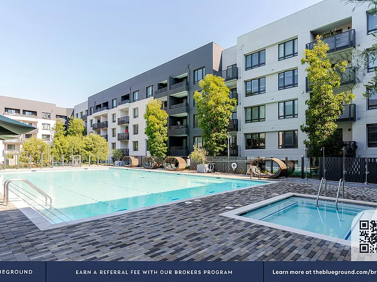 Building's Swimming pool