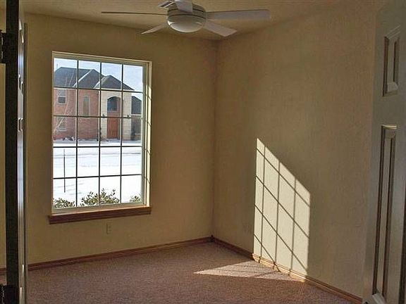 4th image of 7811 NW Brady Way