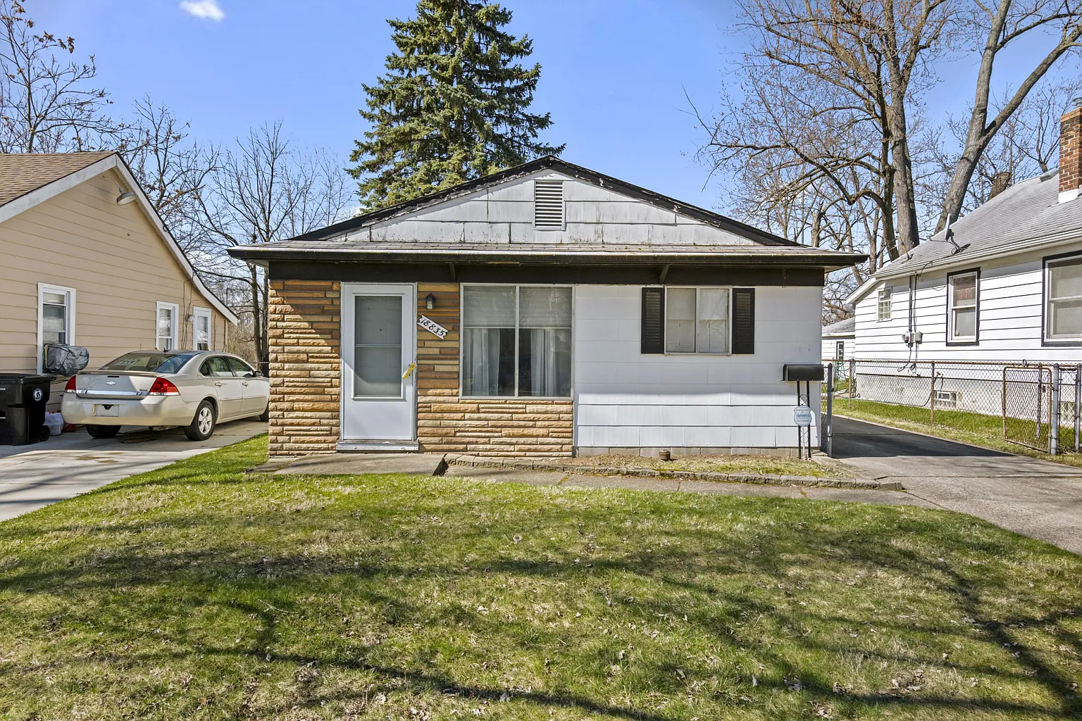 18835 Wakenden St photo 1
