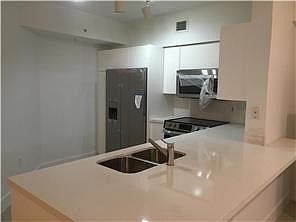 5th image of 17555 Atlantic Blvd #Ts4