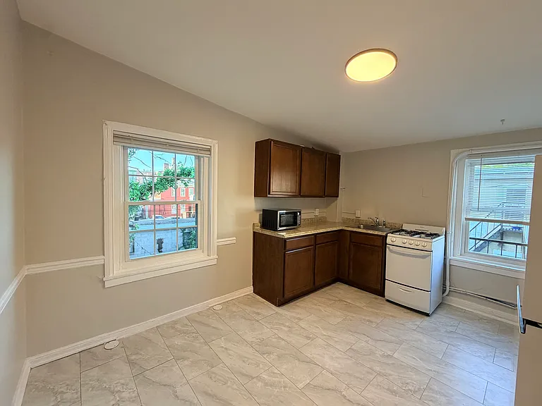 217 Northampton St #3 — Photo 7