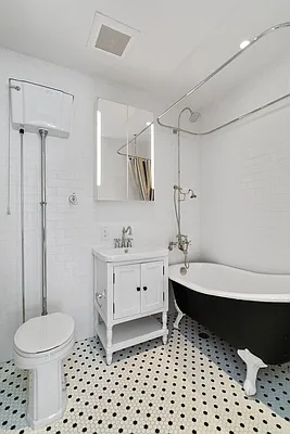 Rented by REAL New York | media 6