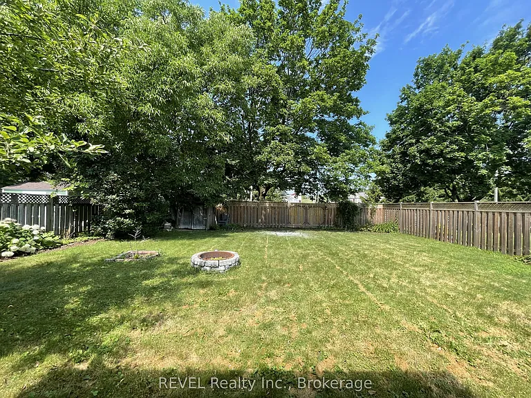 24 Rembrandt Dr — Photo 30