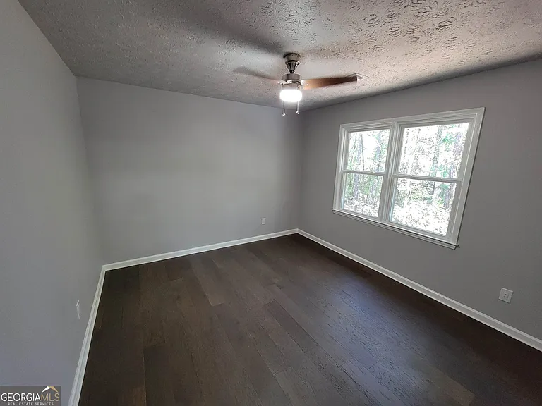 260 Greenfield Cir — Photo 29