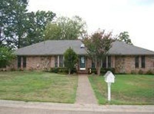18 Regency Cir, Magnolia, AR 71753