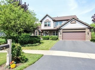 449 Tallgrass Cir, Lake Zurich, IL