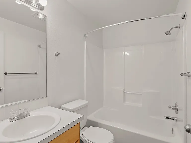 4270 SW 159th Ave #B — Photo 15