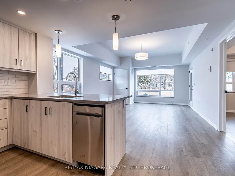 3998 Victoria Ave #111 — Photo 12