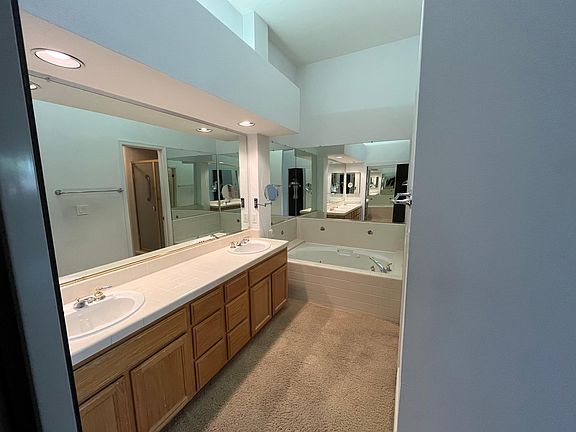 4th image of 174 Tivoli Ln