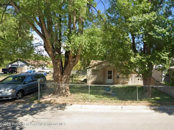 910 Park Ave, Rifle, CO 81650