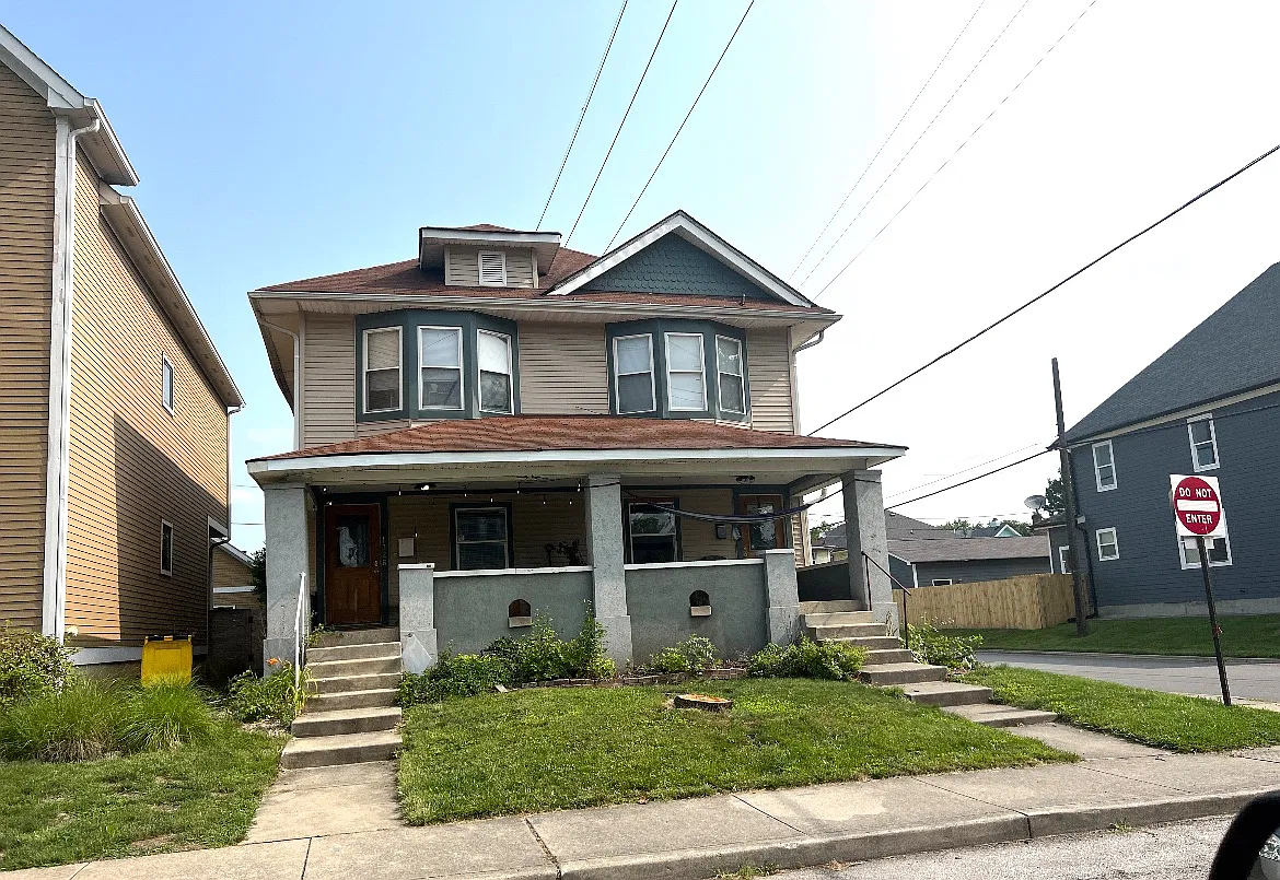 3 bed, 1620 sqft, $1,850 — Photo 1