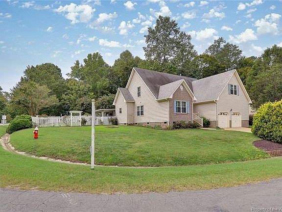 2nd image of 101 Heron Ct