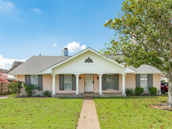 47 Adler Cir, Galveston, TX 77551
