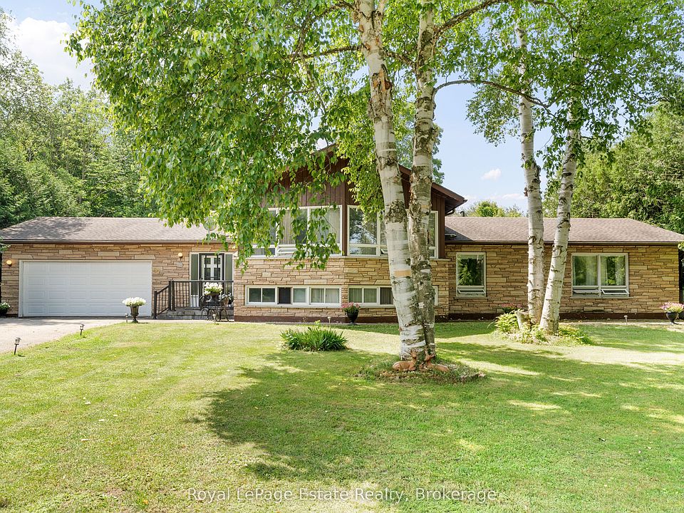 1st image of 97 Dorena Cres
