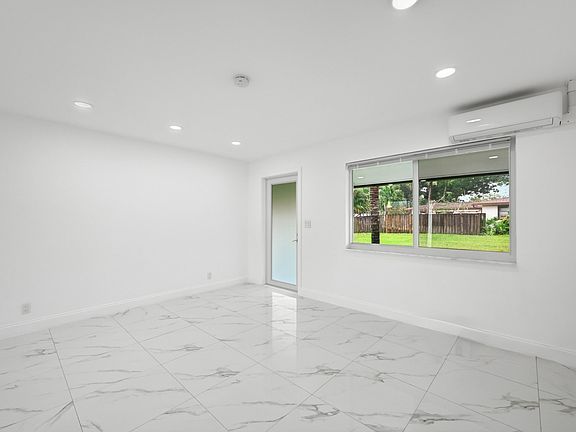5th image of 2308 NW 3rd Ave APT 2