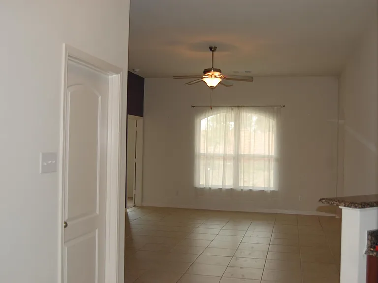 2313 Sephora Ct — Photo 7