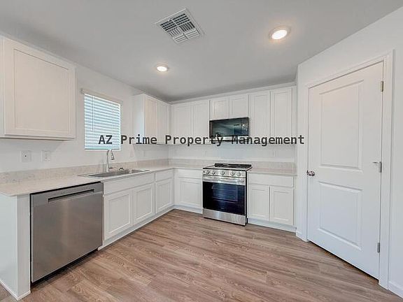 4th image of 239 W Sonoran Vista Ct