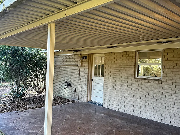 1507 Mohon St — Photo 35