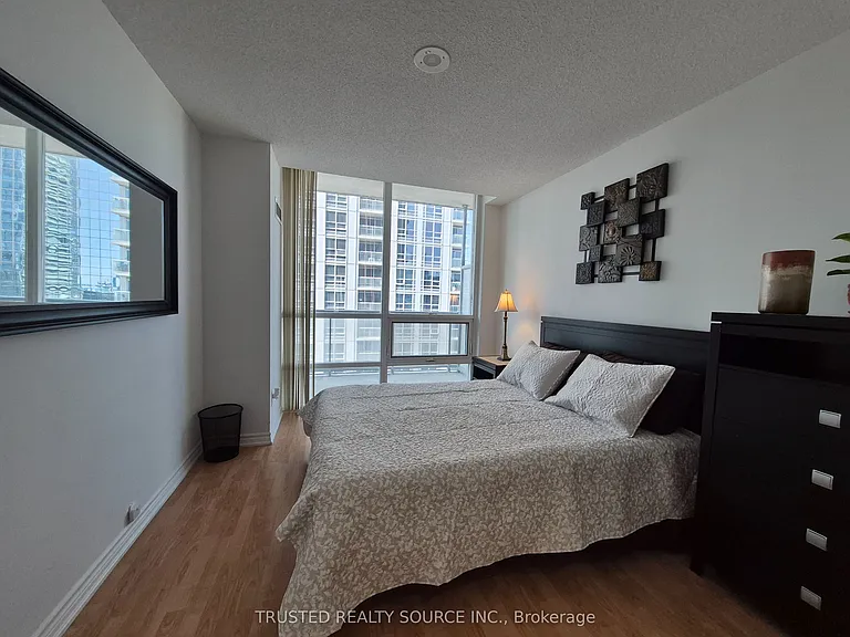 761 Bay St #2514 — Photo 12