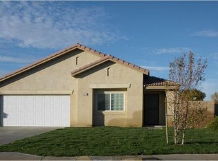 551 Koufax Dr, Lancaster, CA 93535