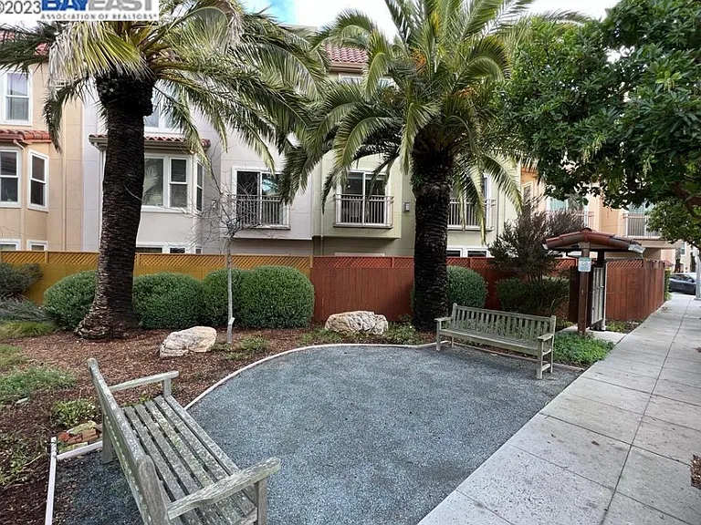 29 Megan Dr — Photo 33