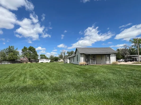 228 E Avenue D, South Hutchinson, KS 67505
