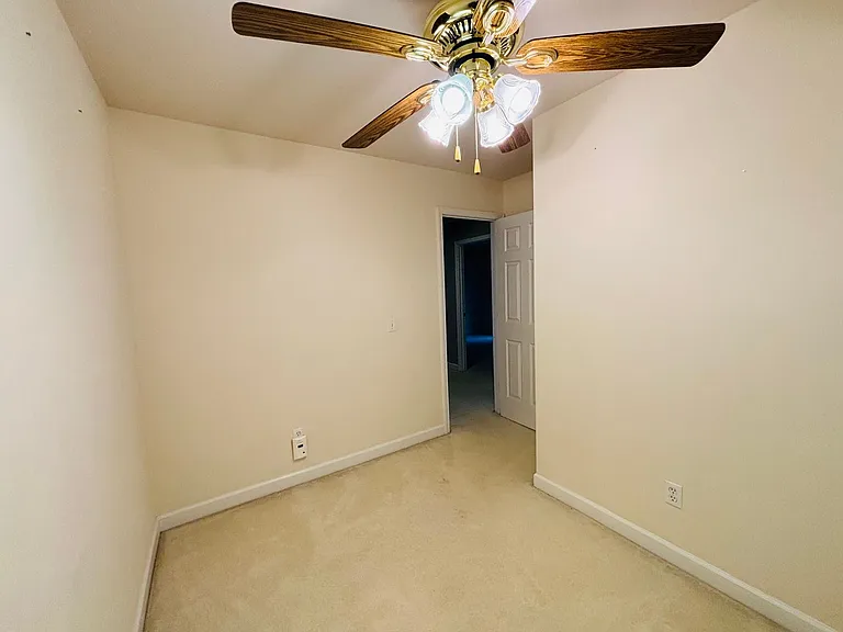 1104 Caldwell Dr — Photo 7