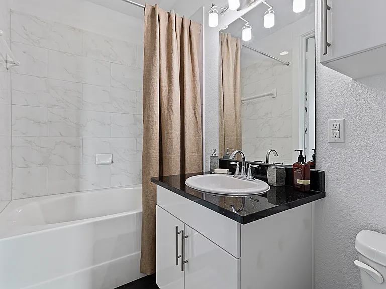 D1-Starfish-Bathroom D1-Starfish-Bathroom