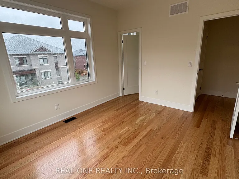 75 Robert Eaton Ave — Photo 45