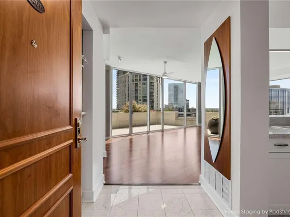 700 Park Regency Pl NE #2201, Atlanta, GA 30327