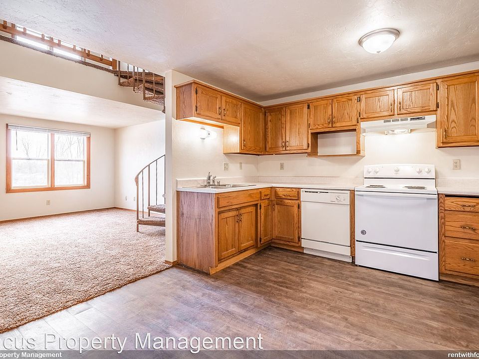 1st image of 3901 E River Dr #28