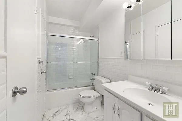 Rented by Halstead Real Estate | media 27