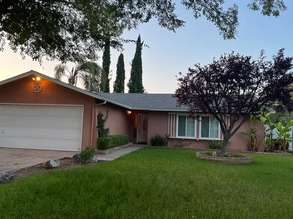 629 W Richert Ave, Clovis, CA 93612