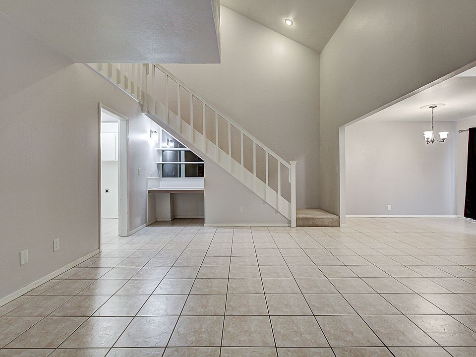 1st image of 1106 Bluestem Rd