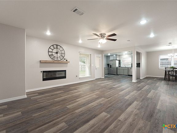 3rd image of 2504 Hanson Rd