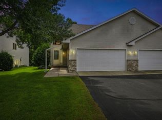 150 Pheasant Ridge Dr, Montrose, MN 55363