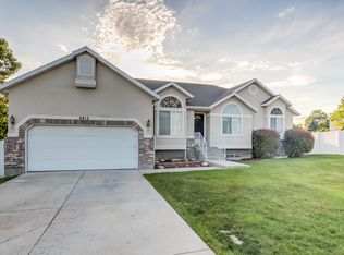 4812 S Taylors Hill Dr, Taylorsville, UT 84123