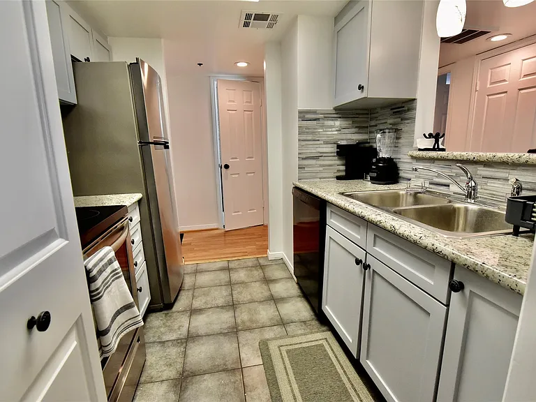 3525 Sage Rd #701 — Photo 10