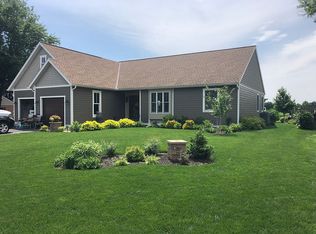 209 School Ln, Mount Joy, PA 17552