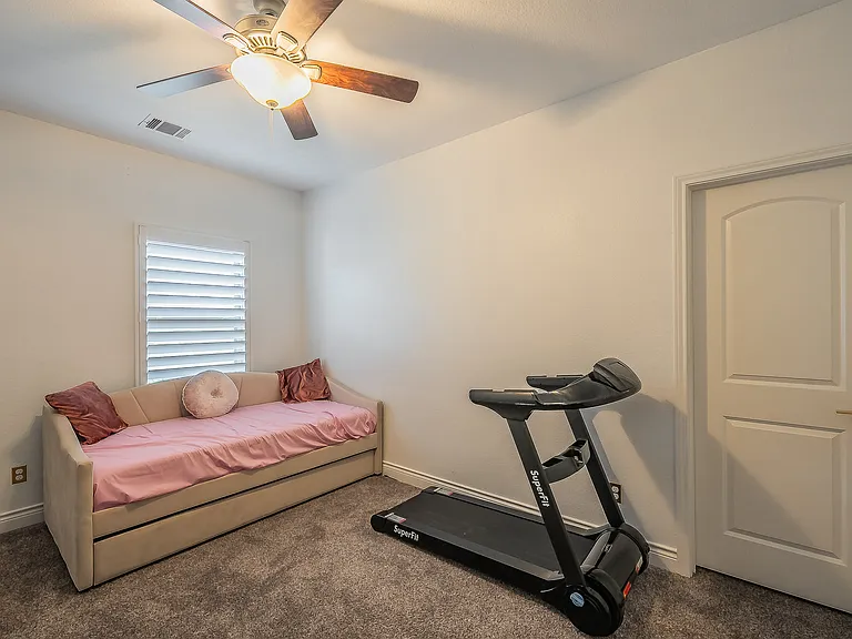 1742 Holmwood Dr — Photo 24