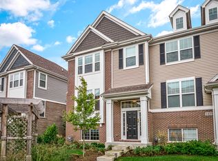 1421 N Charles Ave, Naperville, IL 60563