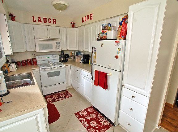 2nd image of 8027 Dungarvin Dr