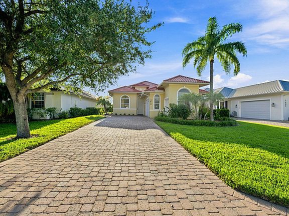 5th image of 3612 Grove Court