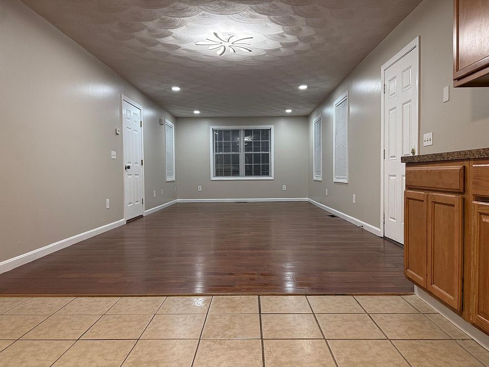 1st image of 353 Manton Ave #1