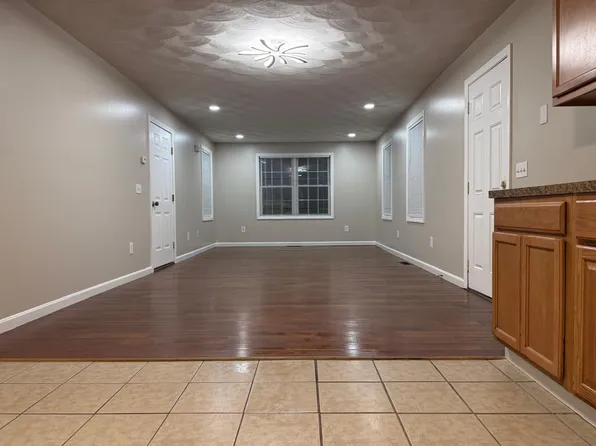 353 Manton Ave #1, Providence, RI 02908