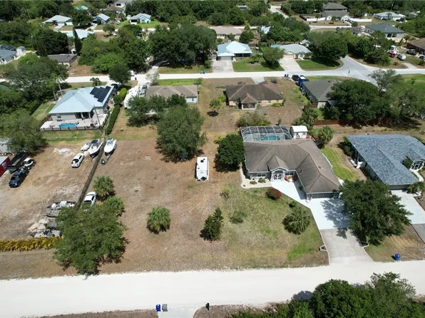 8536 97th Ct, Vero Beach, FL 32967