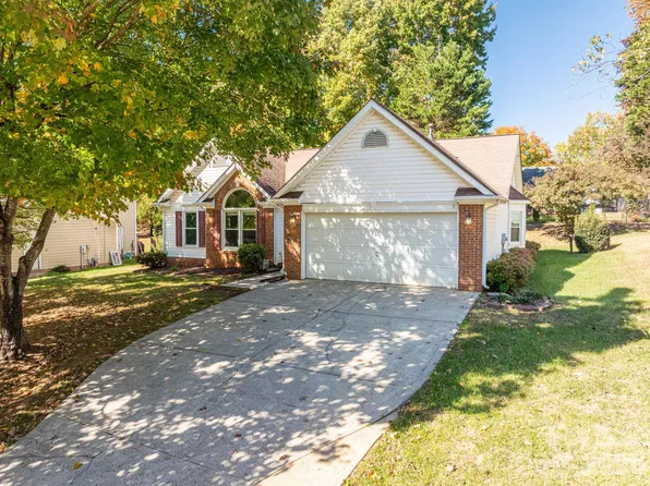 137 Citation Dr, Mooresville, NC 28117