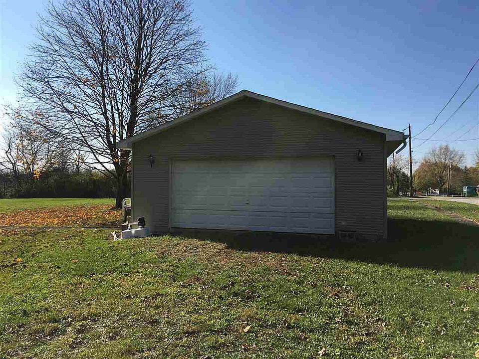 2nd image of 1281 W Country Club Dr