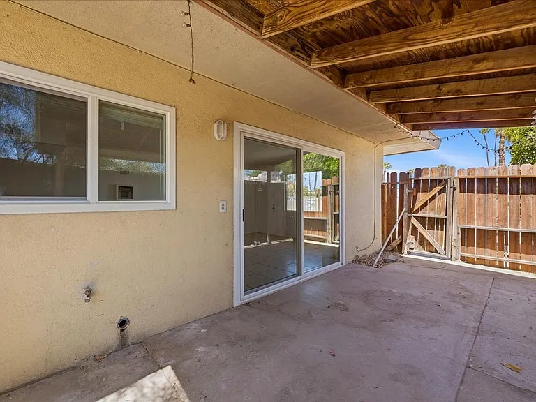 511 S. Desert View Drive — Photo 21